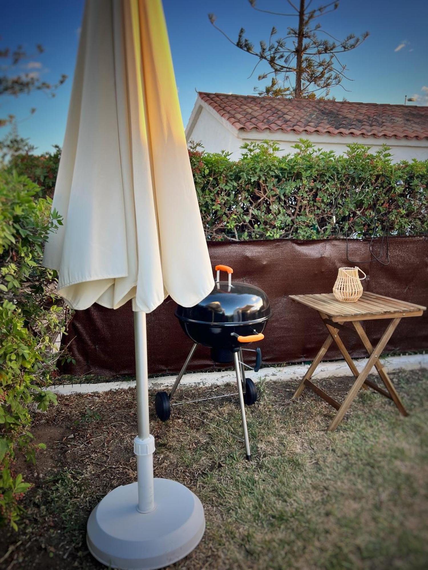 Buzzstays: 1-Bed Bungalow, Garden, Near Yumbo & Beach Maspalomas  Extérieur photo