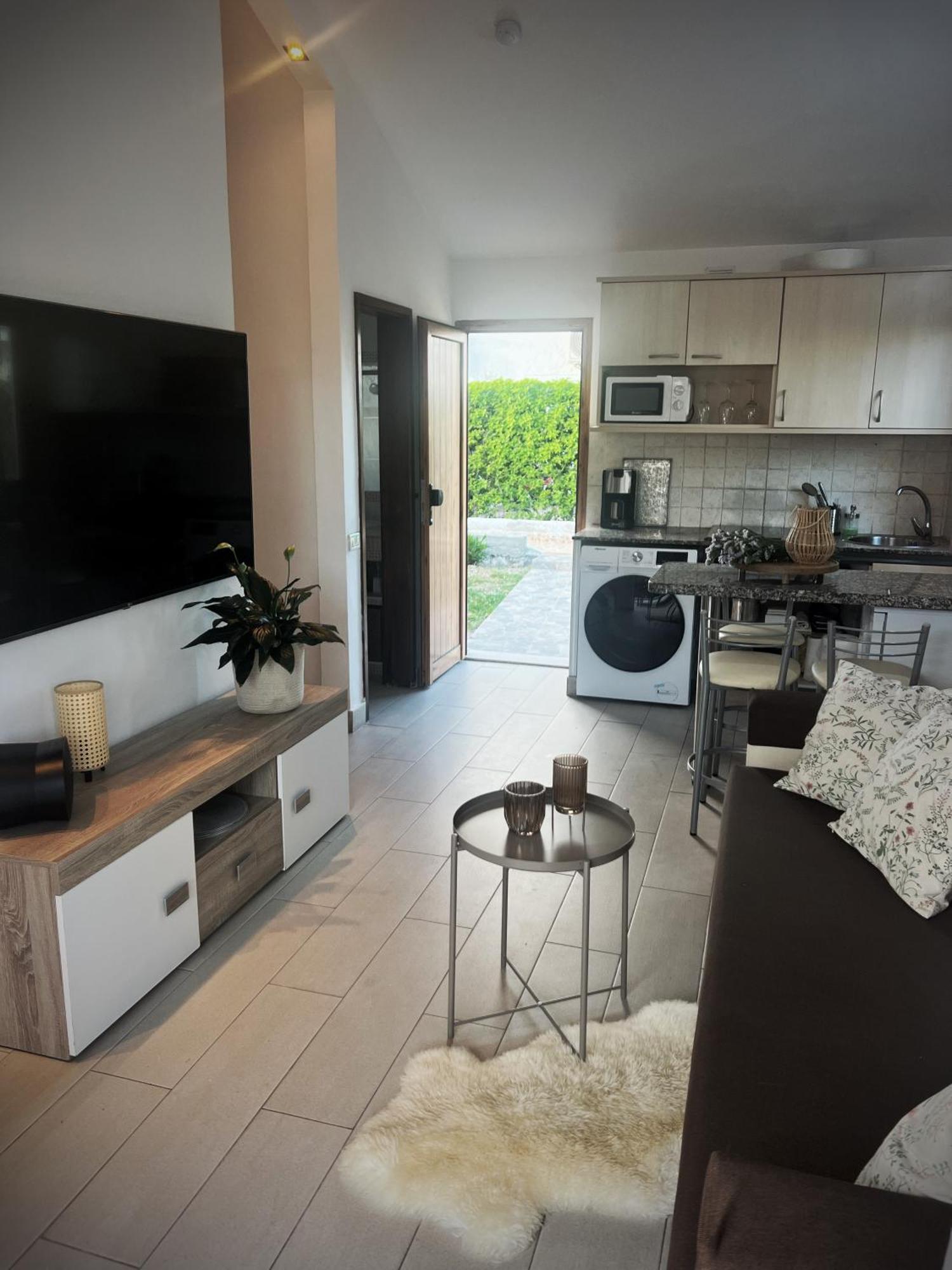 Buzzstays: 1-Bed Bungalow, Garden, Near Yumbo & Beach Maspalomas  Extérieur photo