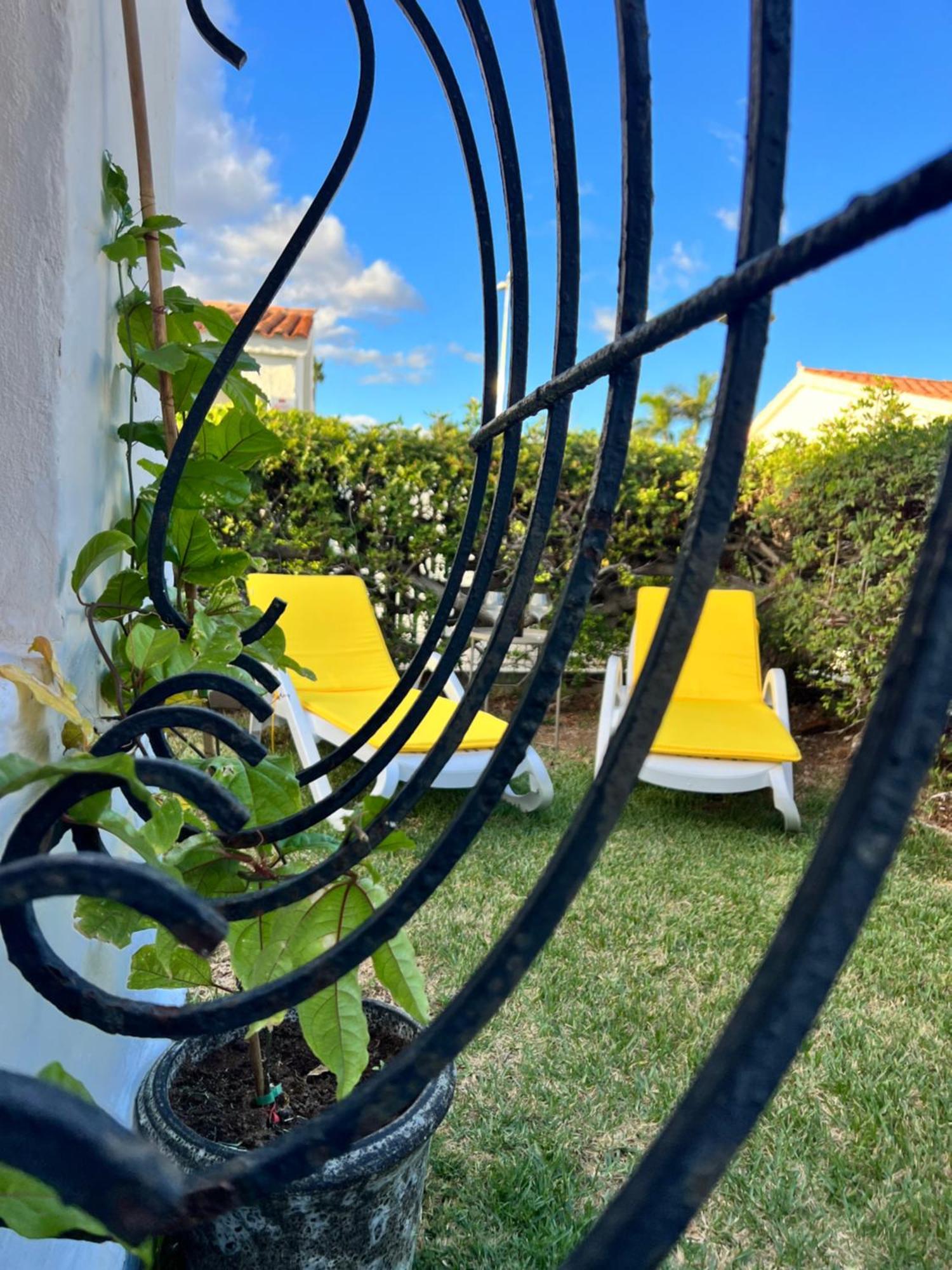 Buzzstays: 1-Bed Bungalow, Garden, Near Yumbo & Beach Maspalomas  Extérieur photo
